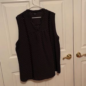 Black patterned tank